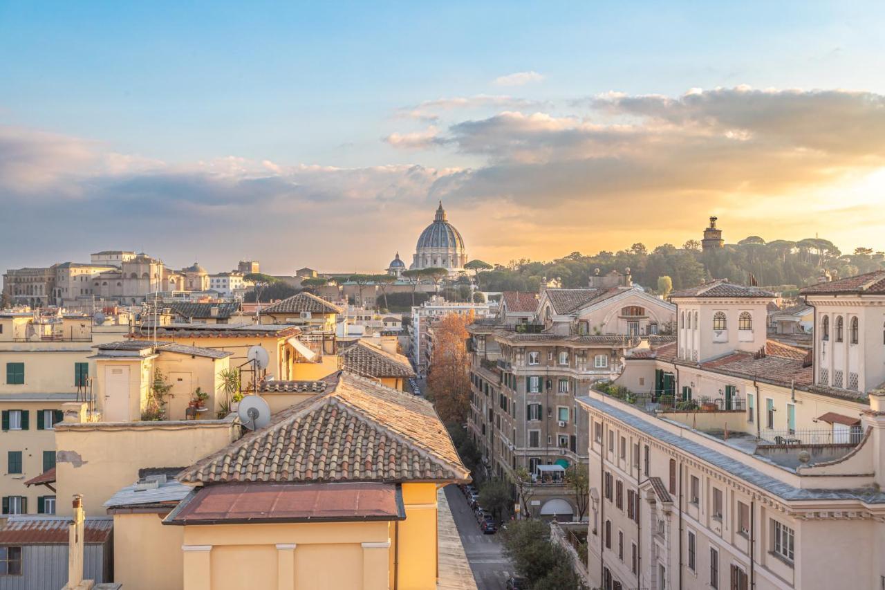 Adele's Close To Vatican * Rom